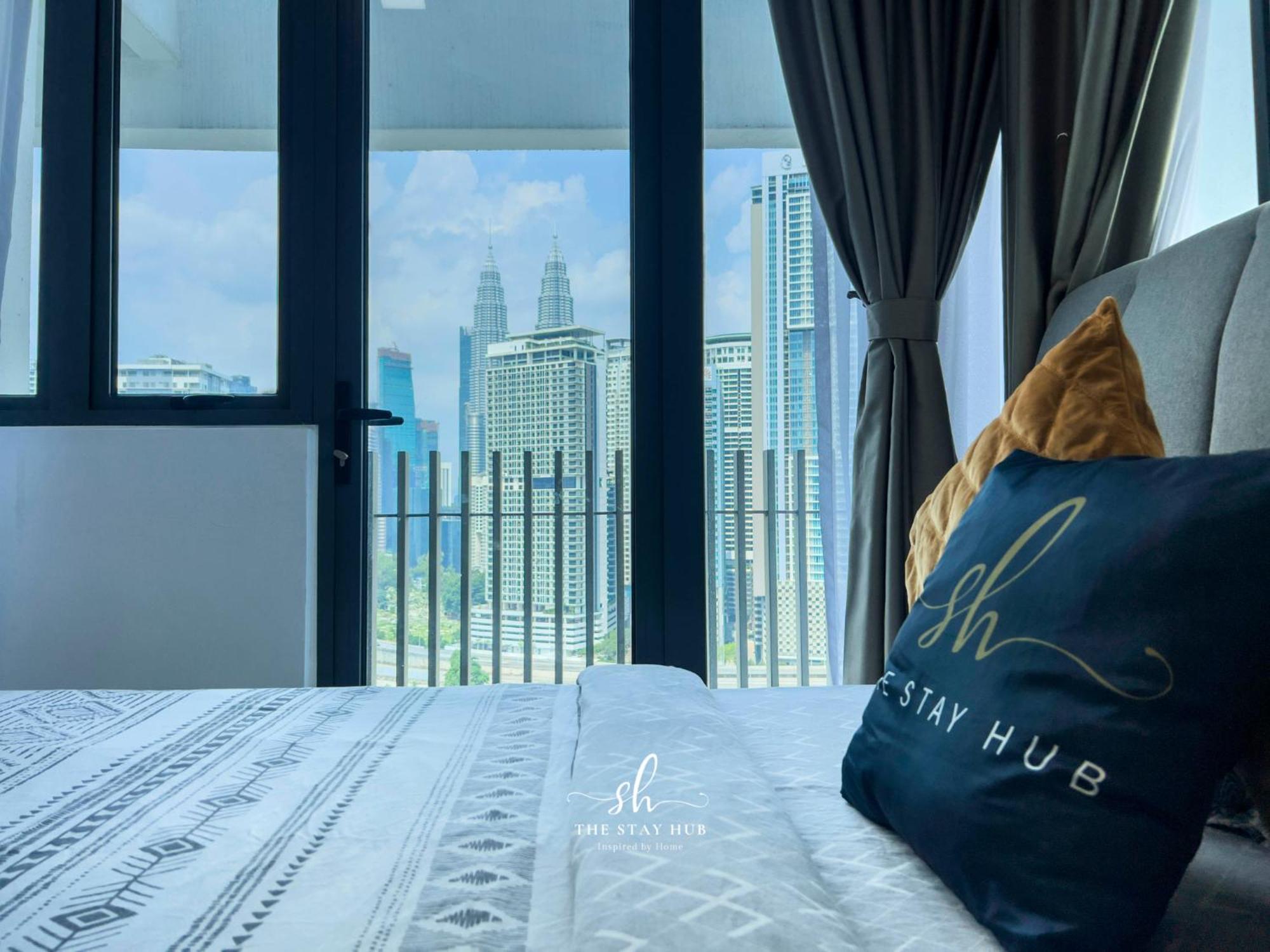 Апартаменты The Luxe Klcc View Sky Pool Куала-Лумпур Экстерьер фото