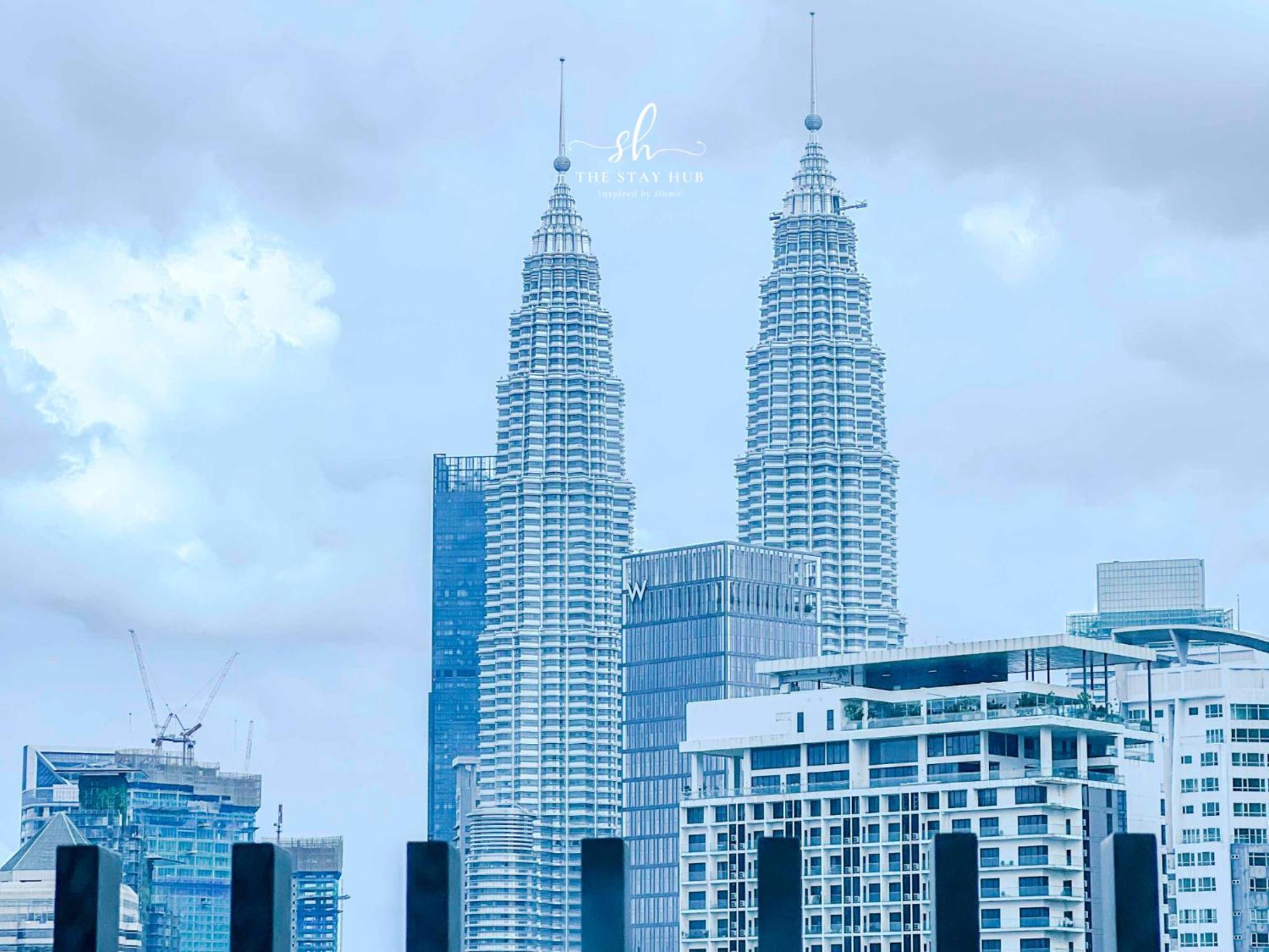 Апартаменты The Luxe Klcc View Sky Pool Куала-Лумпур Экстерьер фото